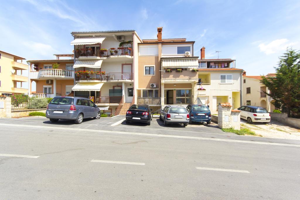 Apartment Pecirep プーラ 部屋 写真