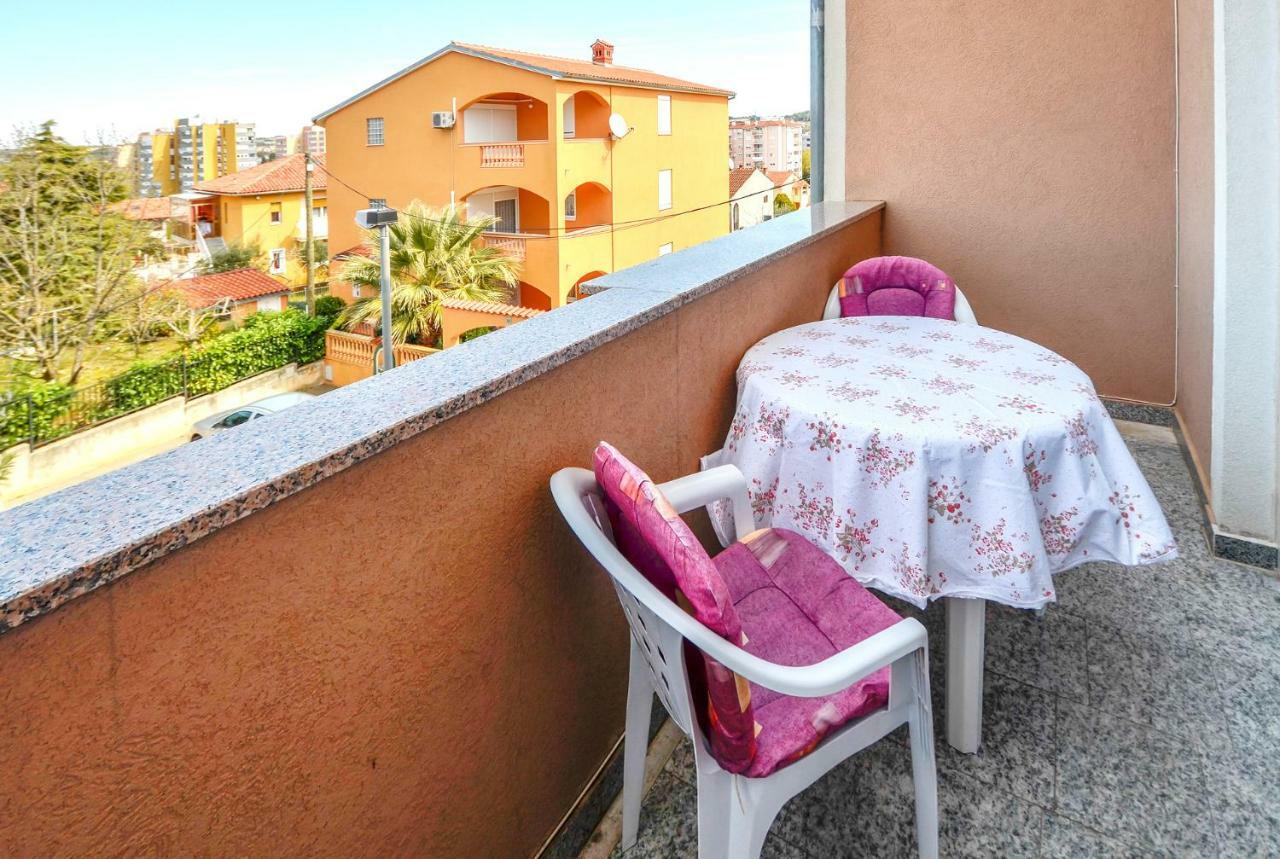 Apartment Pecirep プーラ エクステリア 写真